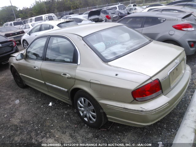 KMHWF25H83A814121 - 2003 HYUNDAI SONATA GL GOLD photo 3