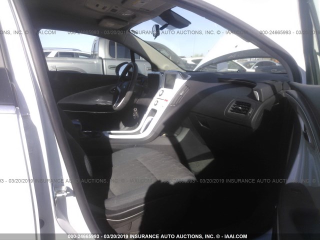 1G1RA6E48DU104536 - 2013 CHEVROLET VOLT WHITE photo 5