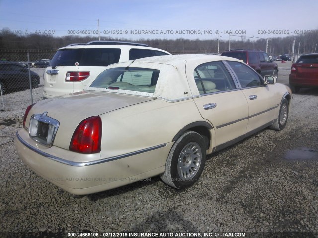 1LMFM83W8WY713666 - 1998 LINCOLN TOWN CAR CREAM photo 4