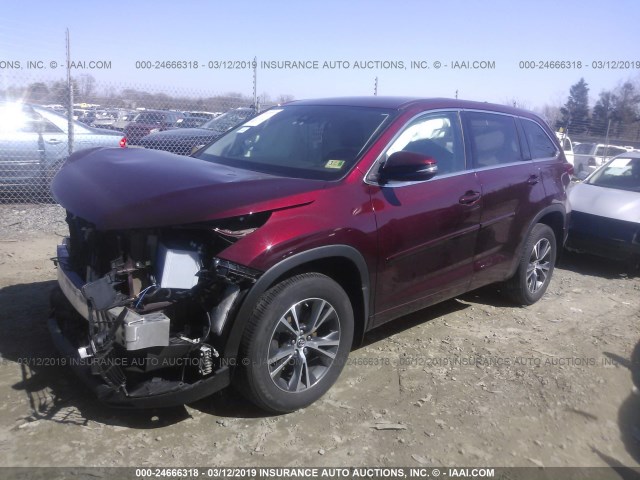 5TDBZRFH0HS394933 - 2017 TOYOTA HIGHLANDER LE/LE PLUS 勃艮第红 照片 2
