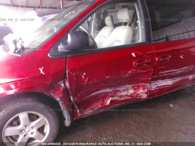 2D4GP44L56R885934 - 2006 DODGE GRAND CARAVAN SXT RED photo 6