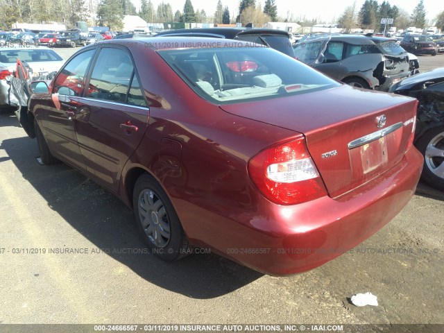 4T1BE32KX2U043522 - 2002 TOYOTA CAMRY LE/XLE/SE RED photo 3