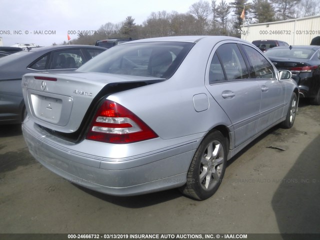 WDBRF87H57F837350 - 2007 MERCEDES-BENZ C 350 4MATIC SILVER photo 4