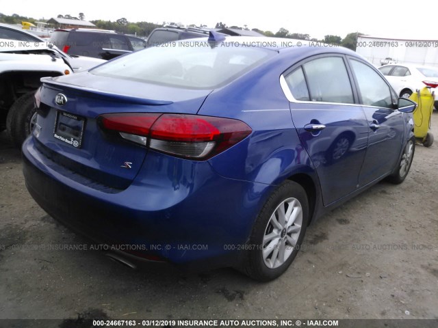 3KPFL4A72HE084880 - 2017 KIA FORTE LX/S BLUE photo 4