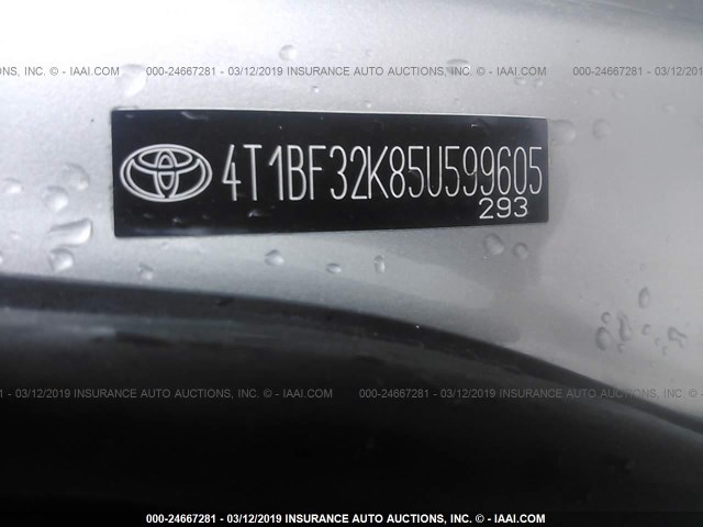 4T1BF32K85U599605 - 2005 TOYOTA CAMRY LE/XLE/SE SILVER photo 9