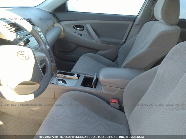 4T4BF3EK5BR179815 - 2011 TOYOTA CAMRY SE/LE/XLE BLACK photo 5