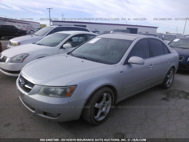 5NPEU46F97H244949 - 2007 HYUNDAI SONATA SE/LIMITED SILVER photo 2