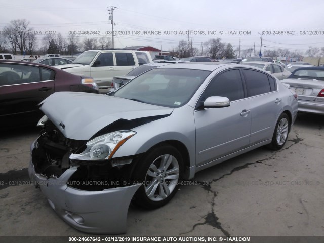 1N4BL2AP2AN521075 - 2010 NISSAN ALTIMA SR SILVER photo 2