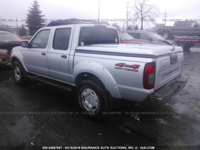 1N6ED27Y73C432795 - 2003 NISSAN FRONTIER CREW CAB XE/CREW CAB SE SILVER photo 3