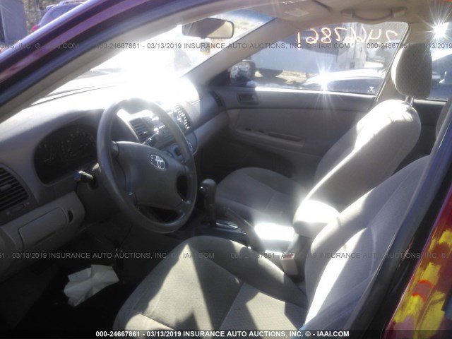 4T1BE32K13U233047 - 2003 TOYOTA CAMRY LE/XLE/SE RED photo 5