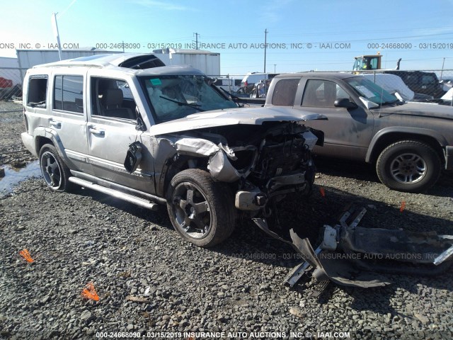 1J8HG68297C558065 - 2007 JEEP COMMANDER OVERLAND SILVER photo 1