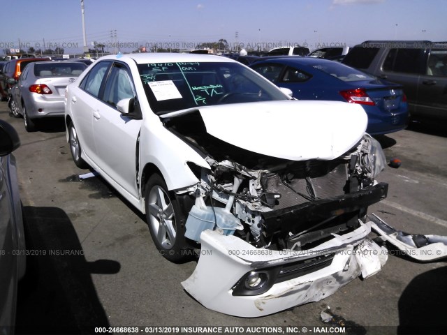 4T1BF1FK5CU103414 - 2012 TOYOTA CAMRY SE/LE/XLE WHITE photo 1