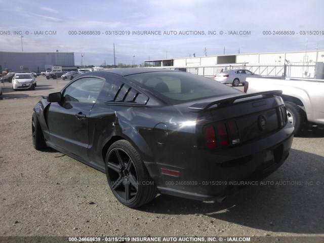 1ZVFT82H975235073 - 2007 FORD MUSTANG GT BLACK photo 3