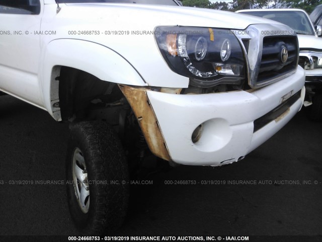 5TELU42N16Z210195 - 2006 TOYOTA TACOMA DOUBLE CAB 白色 照片 6