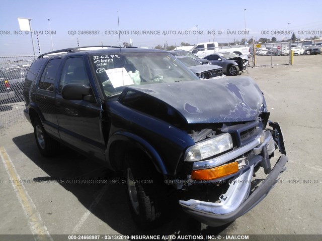 1GNCS13W4YK133283 - 2000 CHEVROLET BLAZER BLUE photo 1