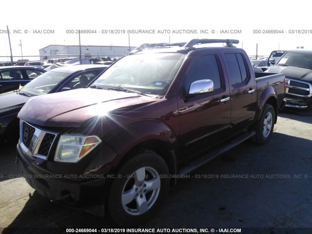 1N6AD07W86C412285 - 2006 NISSAN FRONTIER CREW CAB LE/SE/OFF ROAD RED photo 2