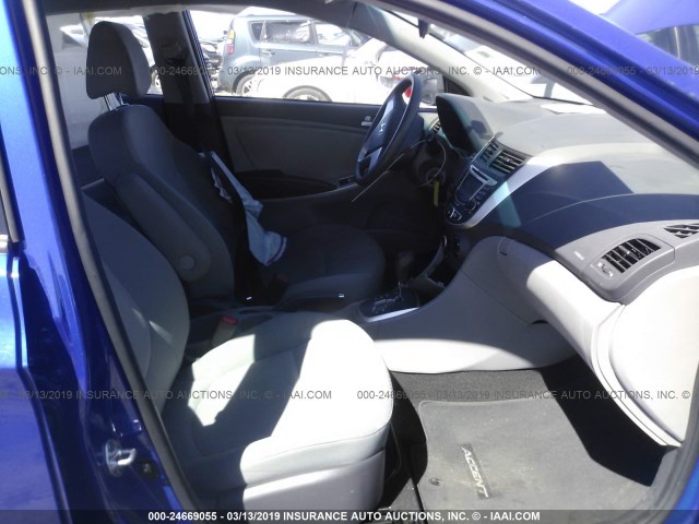 KMHCT4AE9DU307358 - 2013 HYUNDAI ACCENT GLS/GS BLUE photo 5