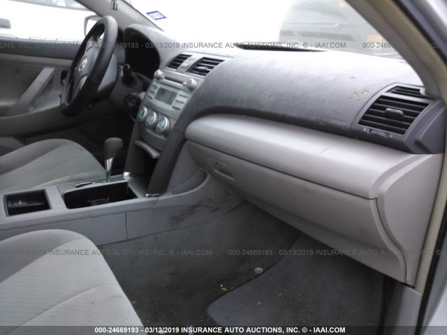 4T1BE46K77U517675 - 2007 TOYOTA CAMRY NEW GENERAT CE/LE/XLE/SE SILVER photo 5