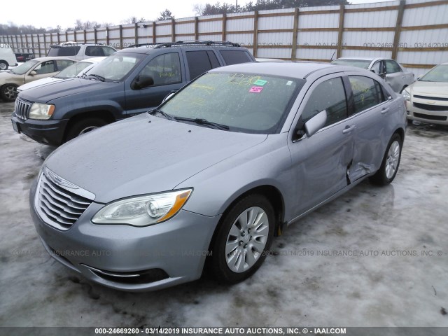 1C3CCBAB7EN146376 - 2014 CHRYSLER 200 LX SILVER photo 2