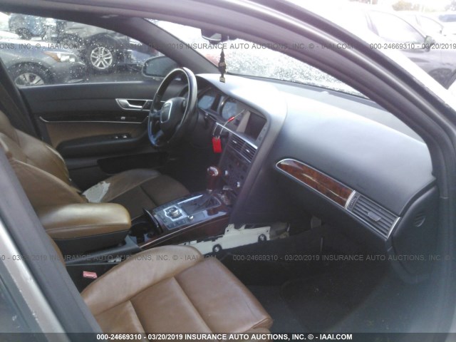 WAUAH74F46N099435 - 2006 AUDI A6 3.2 SILVER photo 5