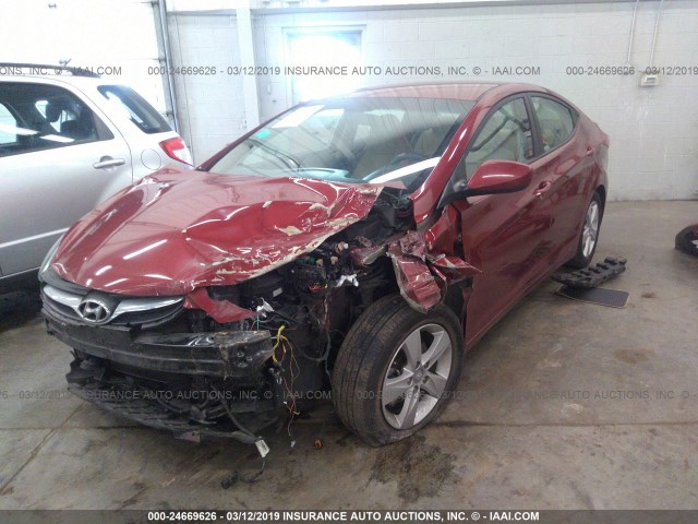 5NPDH4AE4DH295849 - 2013 HYUNDAI ELANTRA GLS/LIMITED RED photo 2