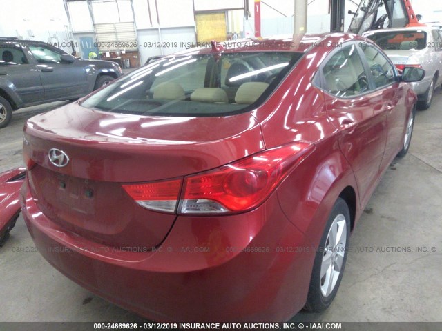 5NPDH4AE4DH295849 - 2013 HYUNDAI ELANTRA GLS/LIMITED RED photo 4