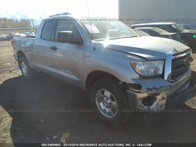 5TFUY5F14BX192699 - 2011 TOYOTA TUNDRA DOUBLE CAB SR5 SILVER photo 1