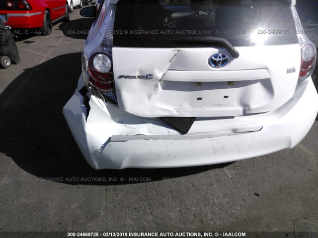 JTDKDTB30D1546478 - 2013 TOYOTA PRIUS C WHITE photo 6