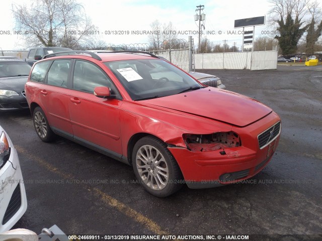 YV1MW382052064665 - 2005 VOLVO V50 2.4I RED photo 1