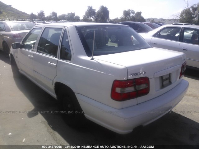 YV1LS5576W2537330 - 1998 VOLVO S70 WHITE photo 3