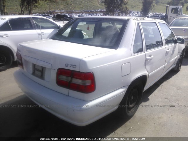 YV1LS5576W2537330 - 1998 VOLVO S70 WHITE photo 4