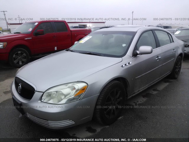 1G4HD57257U108821 - 2007 BUICK LUCERNE CXL SILVER photo 2