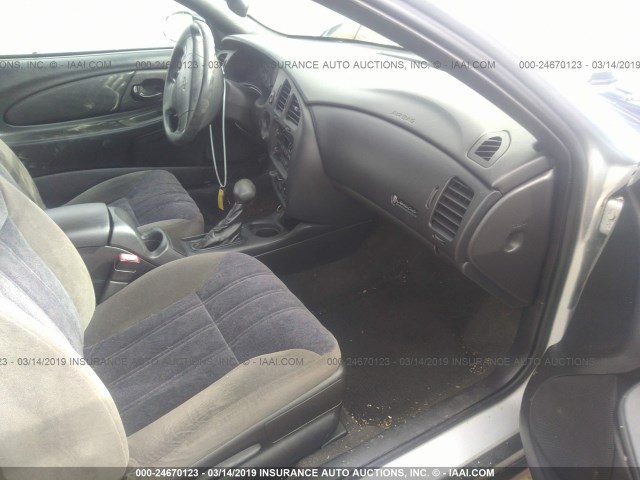 2G1WW12E629324904 - 2002 CHEVROLET MONTE CARLO LS ვერცხლისფერი ფოტო 5