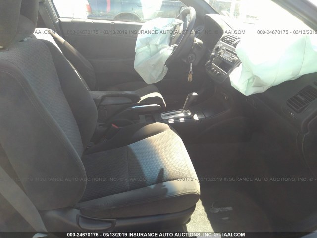 1HGEM22125L008250 - 2005 HONDA CIVIC DX VP SILVER photo 5