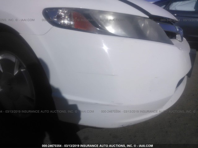 JHMFA36286S022745 - 2006 HONDA CIVIC HYBRID WHITE photo 6