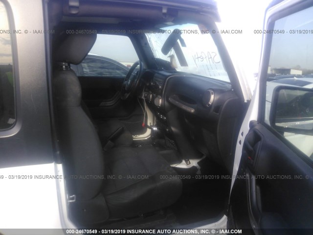 1C4AJWAG1CL163923 - 2012 JEEP WRANGLER SPORT 白色 照片 5