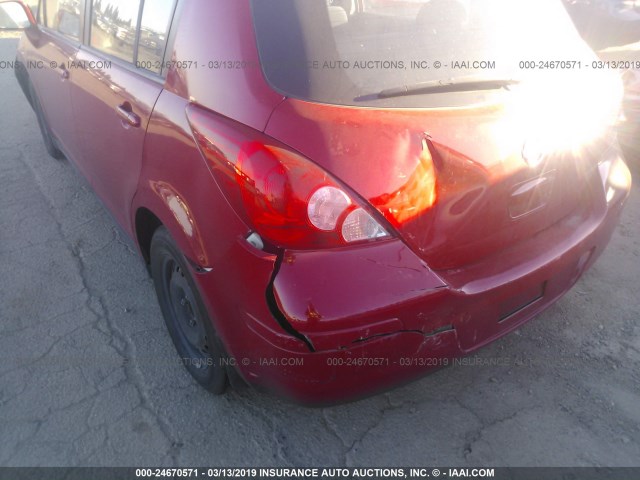 3N1BC13EX9L363518 - 2009 NISSAN VERSA S/SL RED photo 6