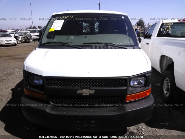 1GCSHAF47B1178857 - 2011 CHEVROLET EXPRESS G1500  WHITE photo 6