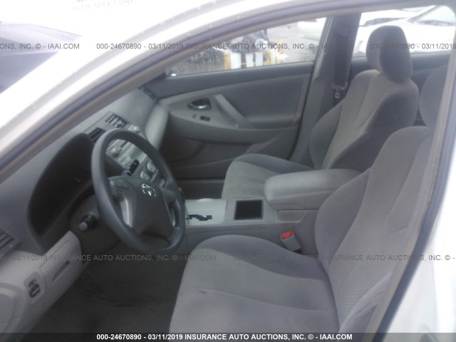 4T4BE46K58R039683 - 2008 TOYOTA CAMRY CE/LE/XLE/SE WHITE photo 5