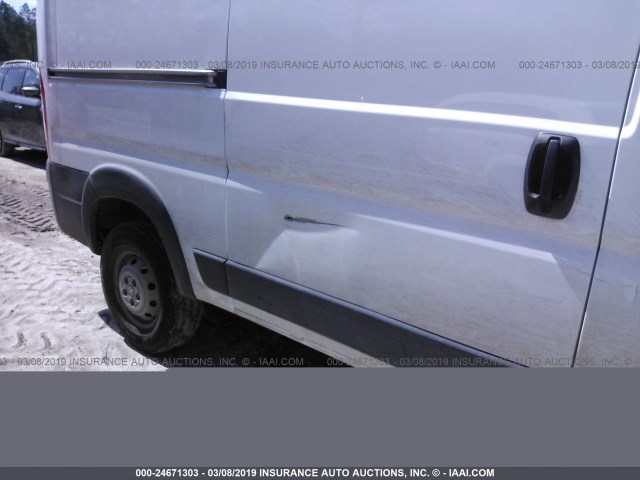 3C6TRVAG9KE502745 - 2019 RAM 2 DOOR  WHITE photo 6