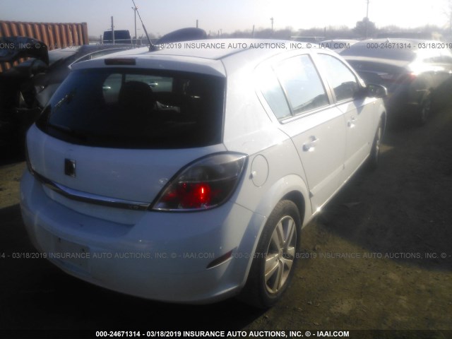 W08AT671285077392 - 2008 SATURN ASTRA XR WHITE photo 4