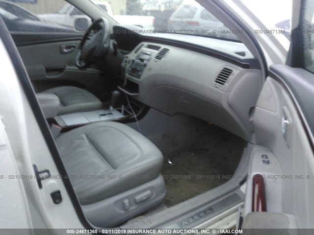 KMHFC46F36A131247 - 2006 HYUNDAI AZERA SE/LIMITED WHITE photo 5