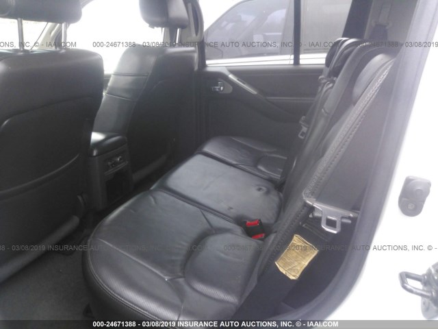 5N1AR18U25C786568 - 2005 NISSAN PATHFINDER LE/SE/XE WHITE photo 8