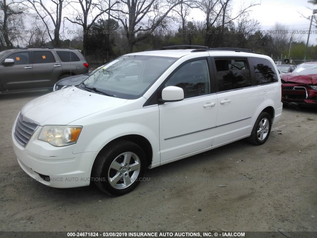 2A4RR5D13AR350673 - 2010 CHRYSLER TOWN & COUNTRY TOURING WHITE photo 2