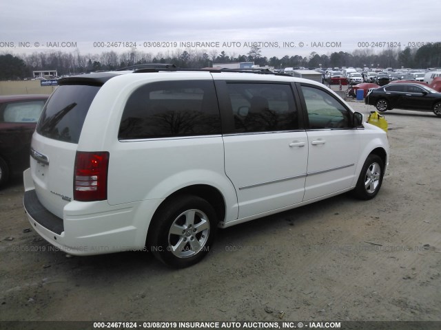 2A4RR5D13AR350673 - 2010 CHRYSLER TOWN & COUNTRY TOURING WHITE photo 4