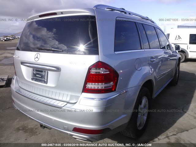 4JGBF2FE6BA689797 - 2011 MERCEDES-BENZ GL 350 BLUETEC SILVER photo 4