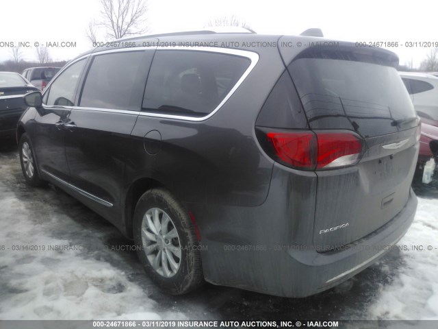 2C4RC1BG7KR583299 - 2019 CHRYSLER PACIFICA TOURING L GRAY photo 3