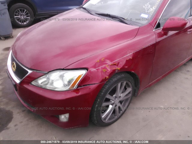 JTHBE262275014881 - 2007 LEXUS IS 350 RED photo 6