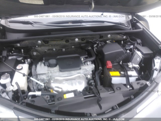 JTMZFREV6JJ738329 - 2018 TOYOTA RAV4 LE GRAY photo 10