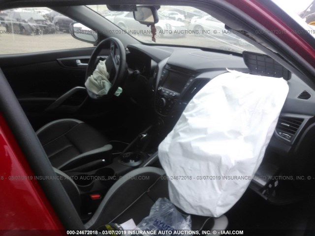 KMHTC6AE9FU216587 - 2015 HYUNDAI VELOSTER RED photo 5